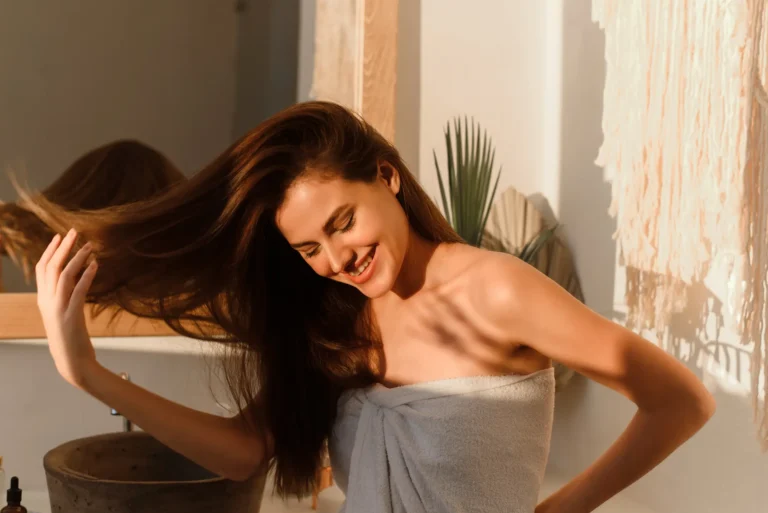 Дълга и здрава коса - как да я получите с правилната грижа - блог статия Merz Spezial България